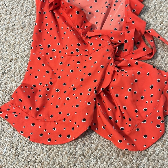 Vero Moda Red Wrap Spaghetti Strap Top with Black Spots - Picture 6 of 9